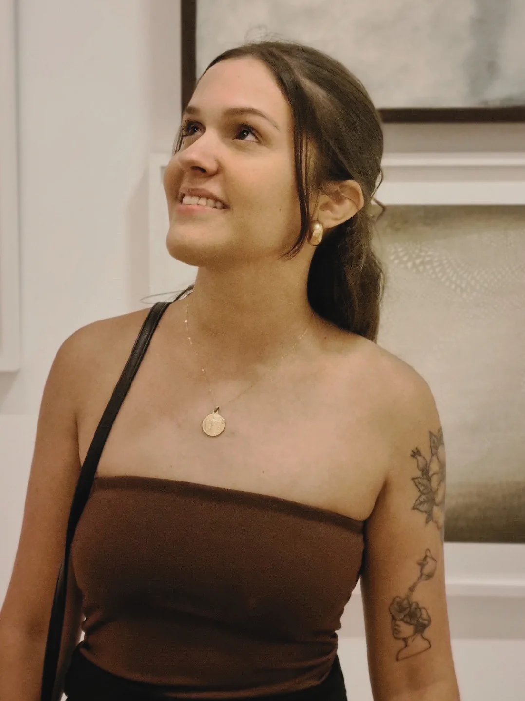 Mila, cofundadora e diretora de curadoria sensorial da Studio Meeve